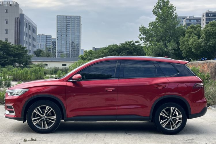 Used BYD Song Pro 2019 1.5T Automatic Luxury Model Exterior 5
