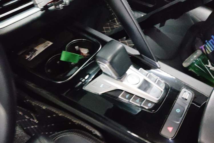 Used BYD Song Pro 2019 1.5T Automatic Luxury Model Gear Lever