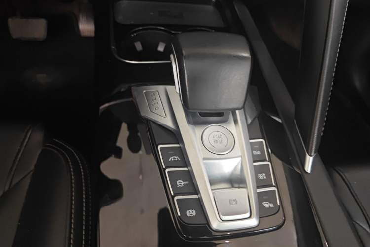 Used BYD Song Pro 2019 1.5T Automatic Luxury Model Gear Lever