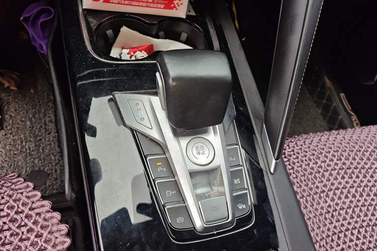 Used BYD Song Pro 2019 1.5T Automatic Elite Edition Gear Lever