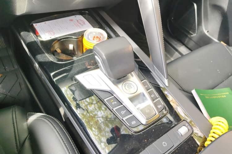 Used BYD Song Pro 2019 1.5T Automatic Elite Edition Gear Lever