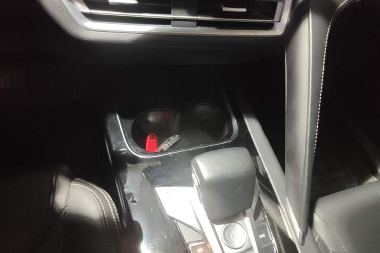 Used BYD Song Pro 2019 1.5T Automatic Elite Edition Gear Lever