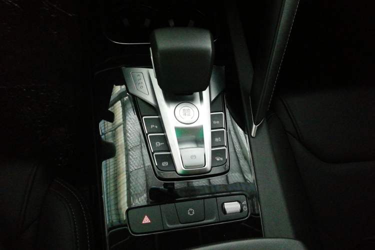 Used BYD Song Pro 2019 1.5T Automatic Elite Edition Gear Lever