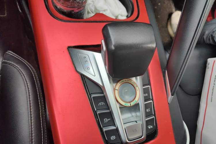 Used BYD Song Pro 2019 1.5T Automatic Luxury Model Gear Lever