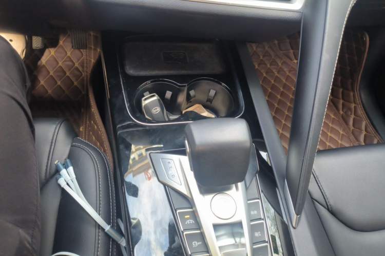 Used BYD Song Pro 2019 1.5T Automatic Luxury Model Gear Lever