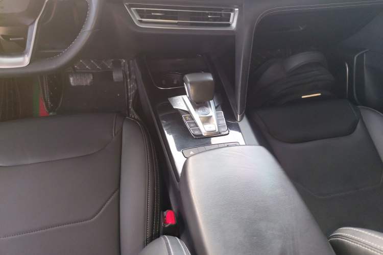 Used BYD Song Pro 2019 1.5T Automatic Elite Edition Gear Lever