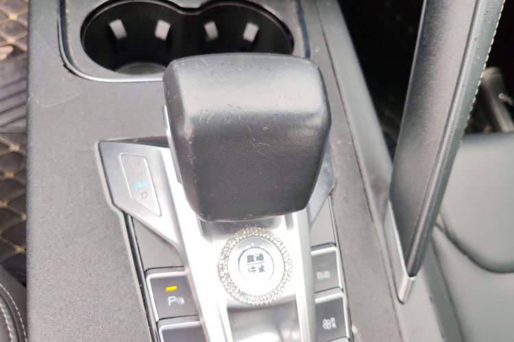 Used BYD Song Pro 2019 1.5T Automatic Elite Edition Gear Lever