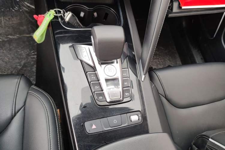 Used BYD Song Pro 2019 1.5T Automatic Elite Edition Gear Lever