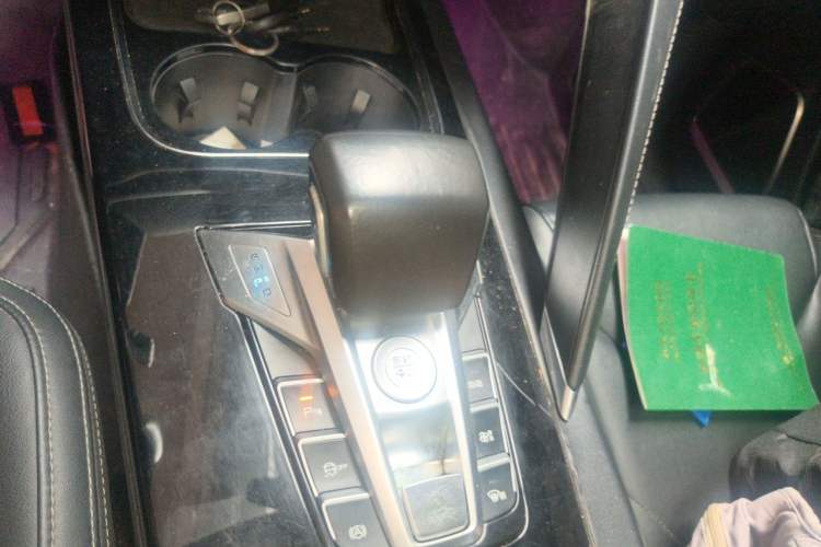 Used BYD Song Pro 2019 1.5T Automatic Elite Edition Gear Lever