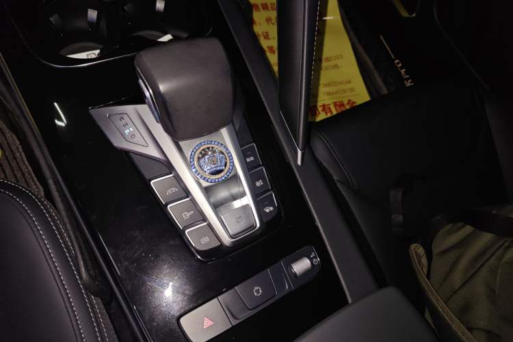Used BYD Song Pro 2019 1.5T Automatic Luxury Model Gear Lever