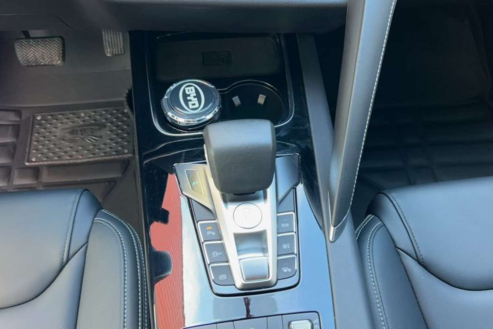 Used BYD Song Pro 2019 1.5T Automatic Elite Edition Gear Lever
