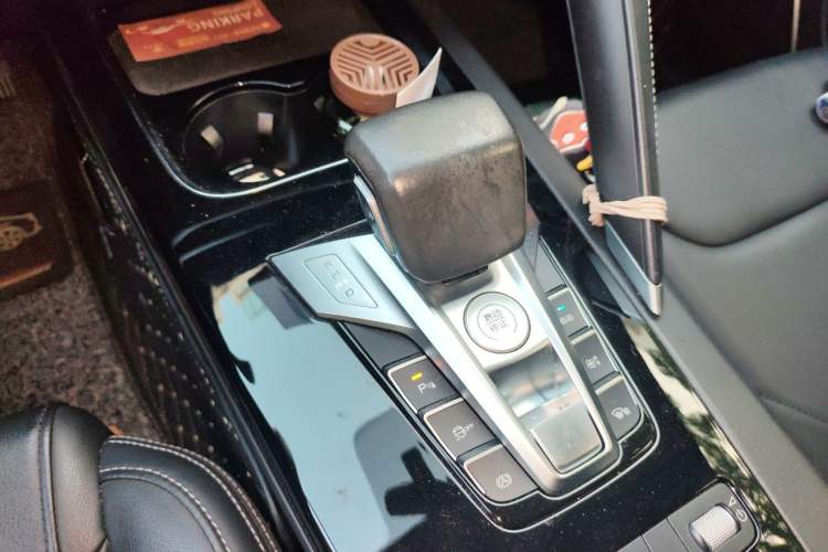 Used BYD Song Pro 2019 1.5T Automatic Elite Edition Gear Lever