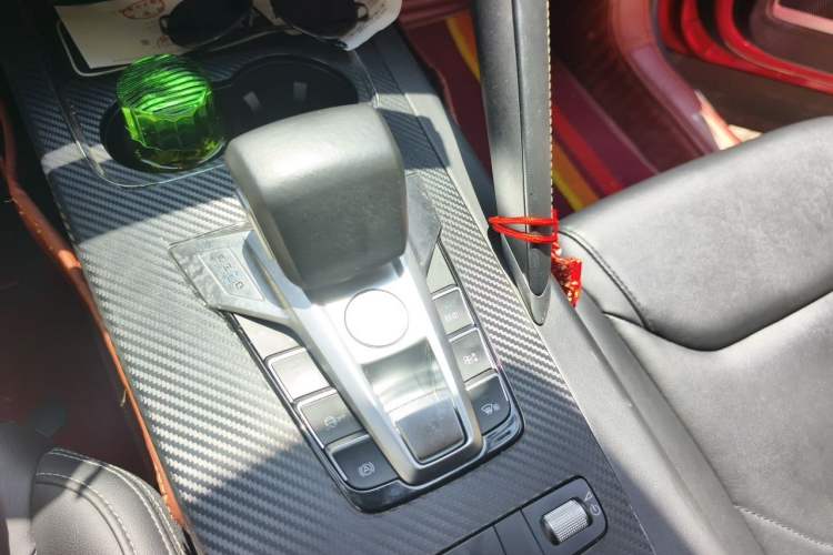 Used BYD Song Pro 2019 1.5T Automatic Luxury Model Gear Lever
