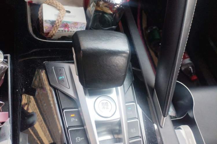 Used BYD Song Pro 2019 1.5T Automatic Elite Edition Gear Lever
