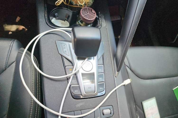 Used BYD Song Pro 2019 1.5T Automatic Elite Edition Gear Lever