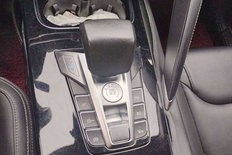 Used BYD Song Pro 2019 1.5T Automatic Luxury Model Gear Lever
