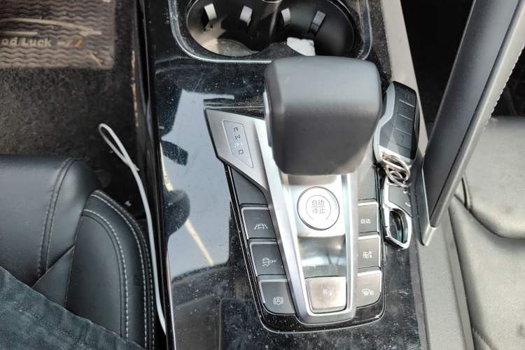 Used BYD Song Pro 2019 1.5T Automatic Luxury Model Gear Lever