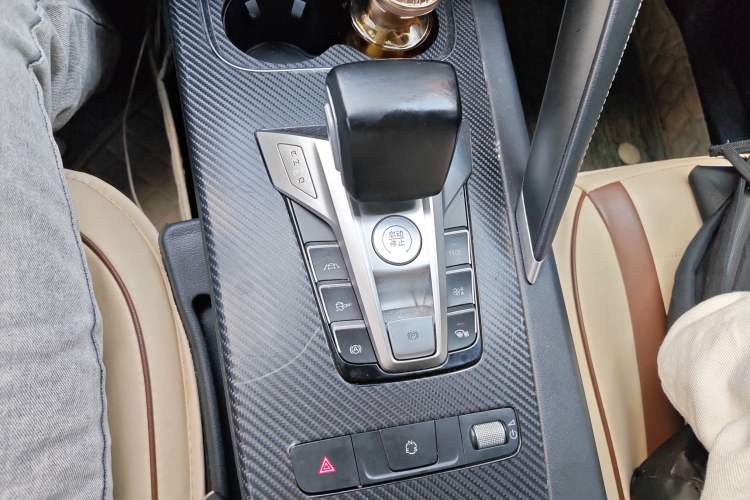 Used BYD Song Pro 2019 1.5T Automatic Luxury Model Gear Lever