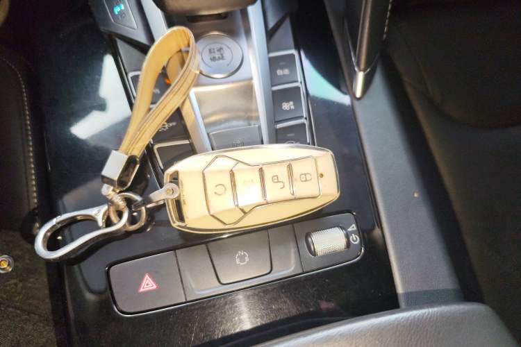 Used BYD Song Pro 2019 1.5T Automatic Elite Edition Interior 1