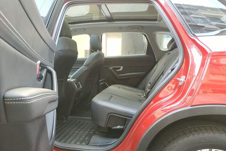 Used BYD Song Pro 2019 1.5T Automatic Elite Edition Interior 1