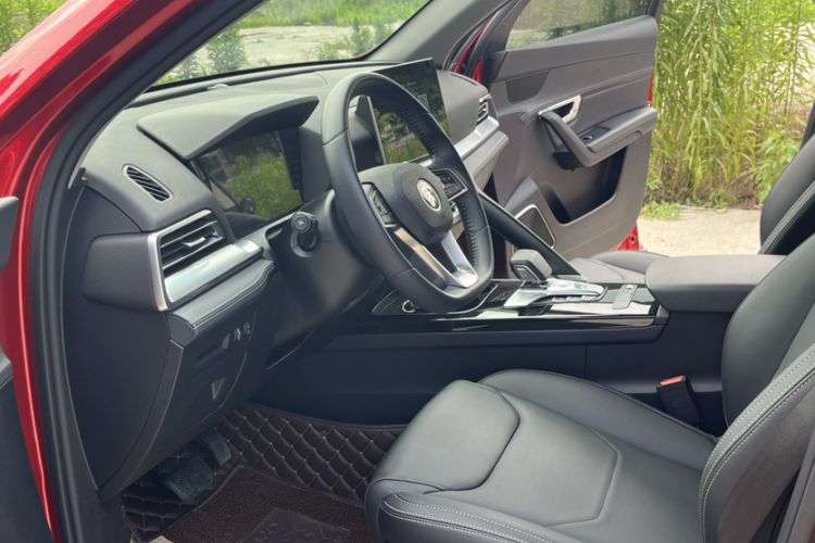 Used BYD Song Pro 2019 1.5T Automatic Luxury Model Interior 11
