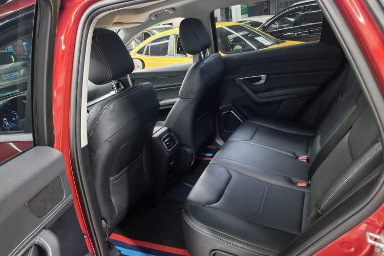 Used BYD Song Pro 2019 1.5T Automatic Luxury Model Interior 2