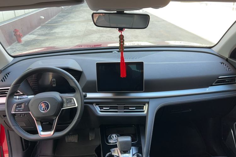 Used BYD Song Pro 2019 1.5T Automatic Elite Edition Interior 3