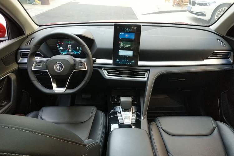 Used BYD Song Pro 2019 1.5T Automatic Elite Edition Interior 3