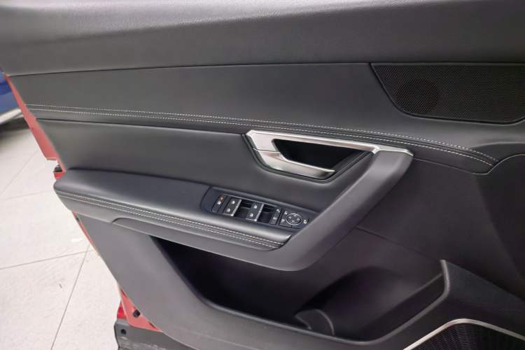 Used BYD Song Pro 2019 1.5T Automatic Luxury Model Interior 3