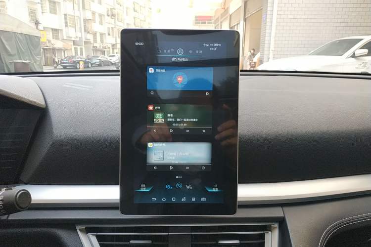 Used BYD Song Pro 2019 1.5T Automatic Elite Edition Interior 5