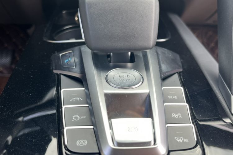 Used BYD Song Pro 2019 1.5T Automatic Luxury Model Interior 6