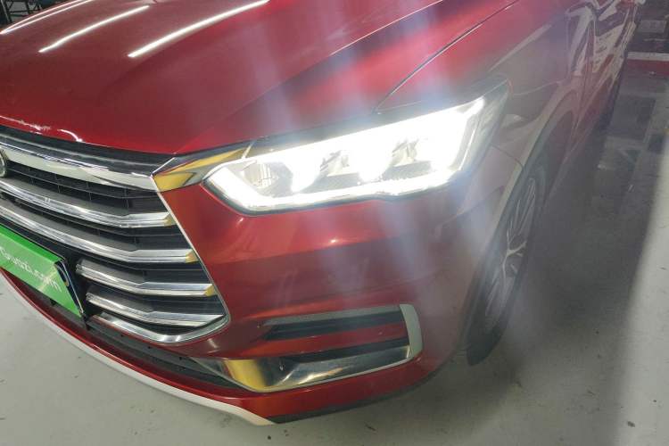 Used BYD Song Pro 2019 1.5T Automatic Prestige Model Left Front Headlight