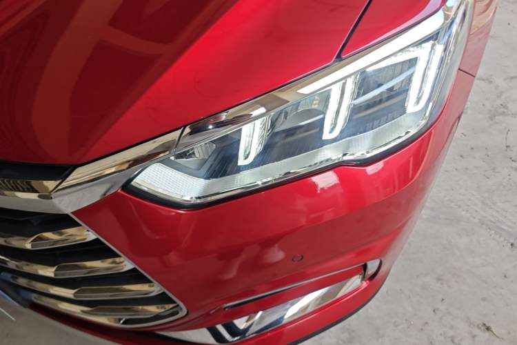 Used BYD Song Pro 2019 1.5T Automatic Luxury Model Left Front Headlight