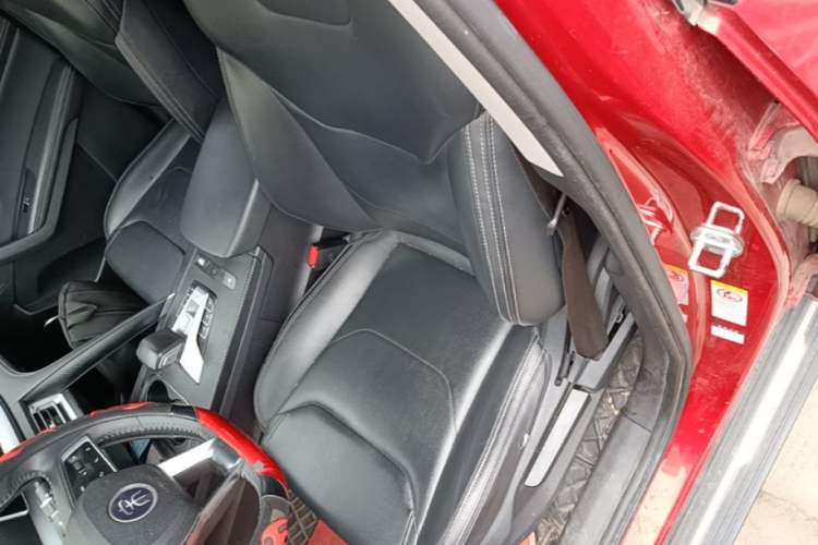 Used BYD Song Pro 2019 1.5T Automatic Luxury Model Left Front Seat