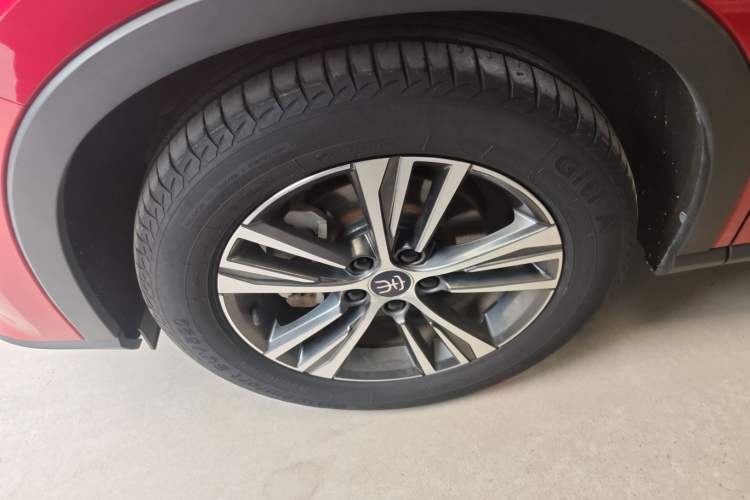 Used BYD Song Pro 2019 1.5T Automatic Elite Edition Left Front Wheel Hub