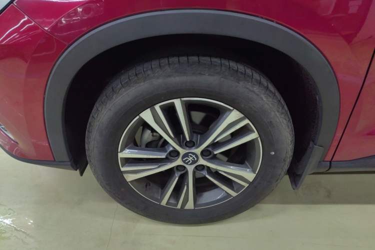 Used BYD Song Pro 2019 1.5T Automatic Elite Edition Left Front Wheel Hub