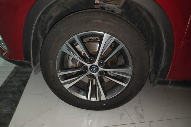 Used BYD Song Pro 2019 1.5T Automatic Elite Edition Left Front Wheel Hub