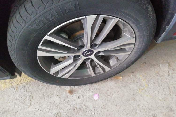 Used BYD Song Pro 2019 1.5T Automatic Elite Edition Left Front Wheel Hub