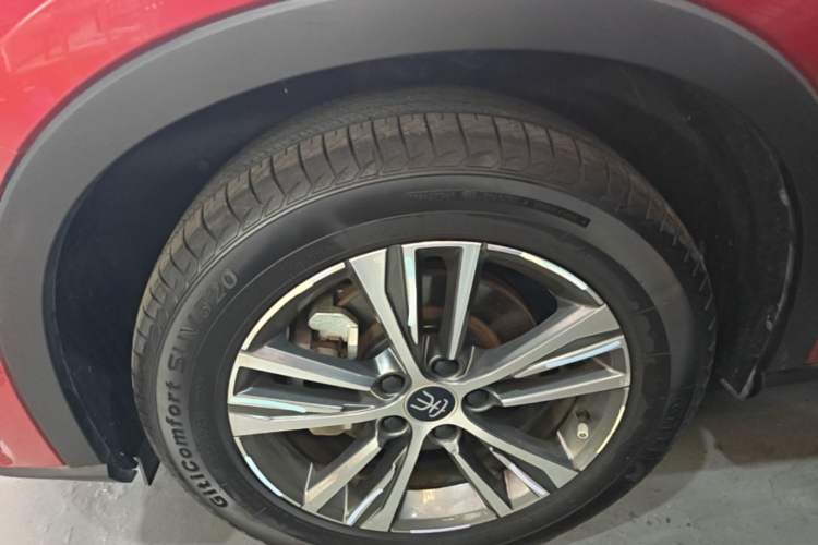 Used BYD Song Pro 2019 1.5T Automatic Luxury Model Left Front Wheel Hub