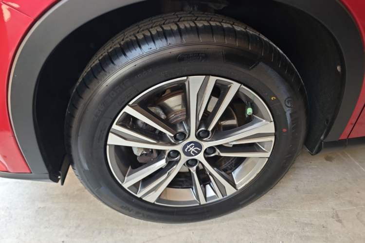 Used BYD Song Pro 2019 1.5T Automatic Luxury Model Left Front Wheel Hub
