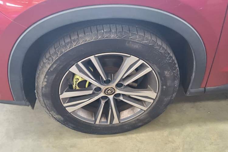 Used BYD Song Pro 2019 1.5T Automatic Prestige Model Left Front Wheel Hub