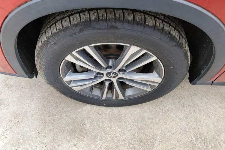 Used BYD Song Pro 2019 1.5T Automatic Luxury Model Left Front Wheel Hub