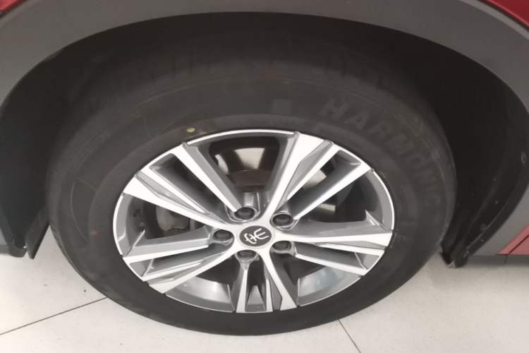 Used BYD Song Pro 2019 1.5T Automatic Luxury Model Left Front Wheel Hub