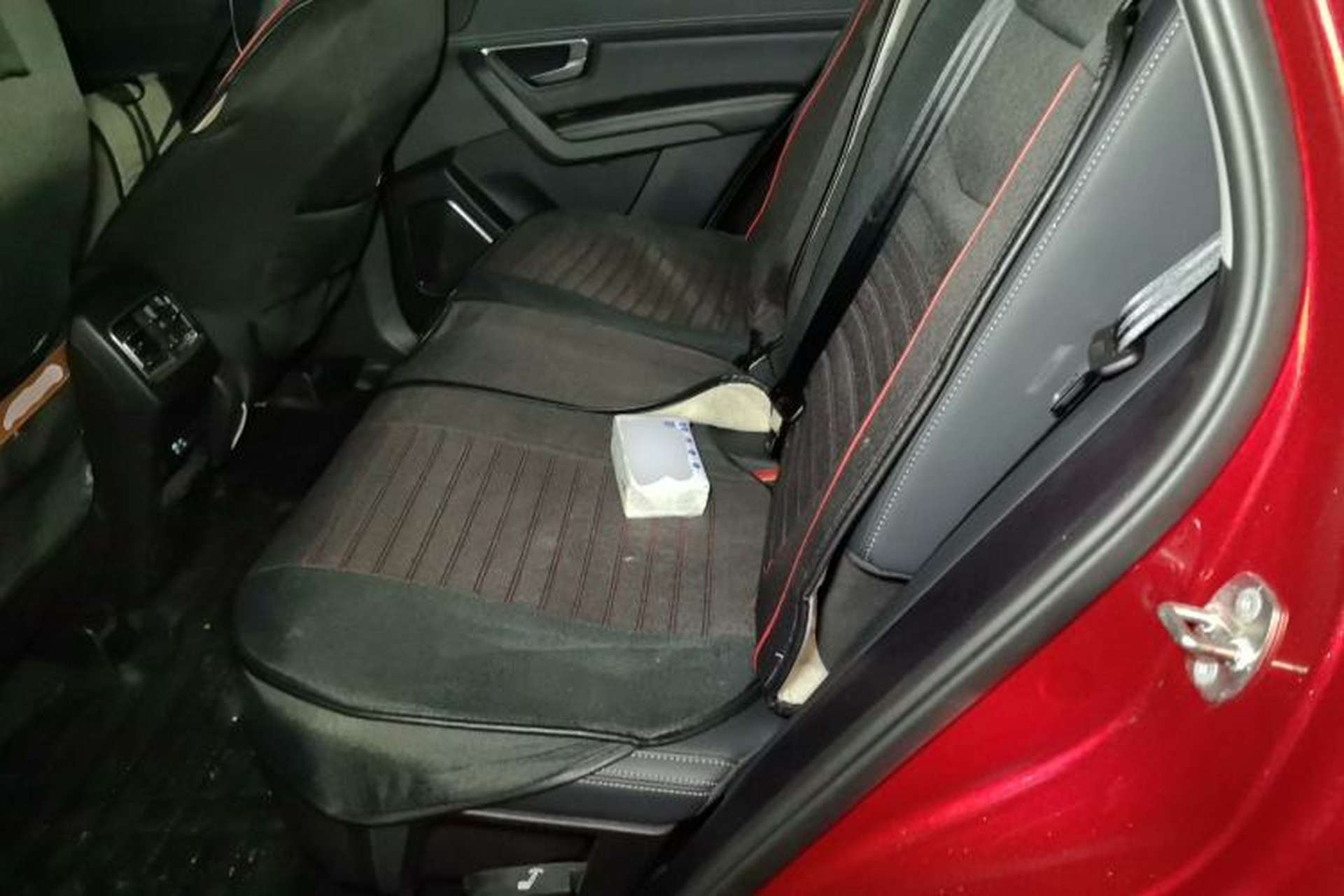 Used BYD Song Pro 2019 1.5T Automatic Luxury Model Left Rear Seat