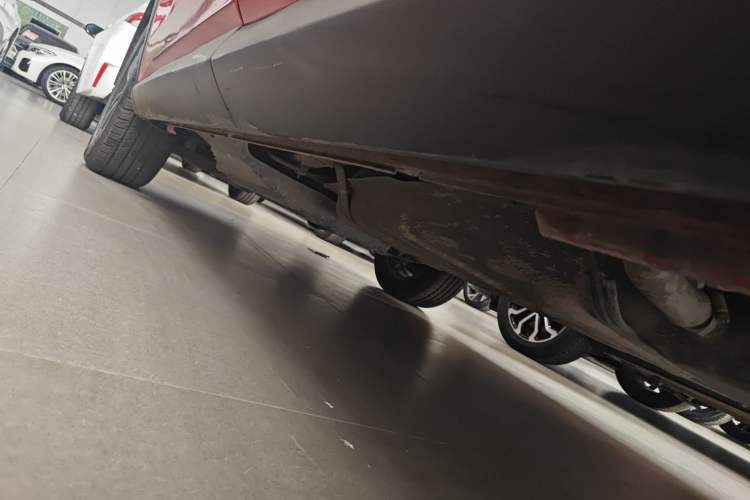 Used BYD Song Pro 2019 1.5T Automatic Luxury Model Left Side Sill