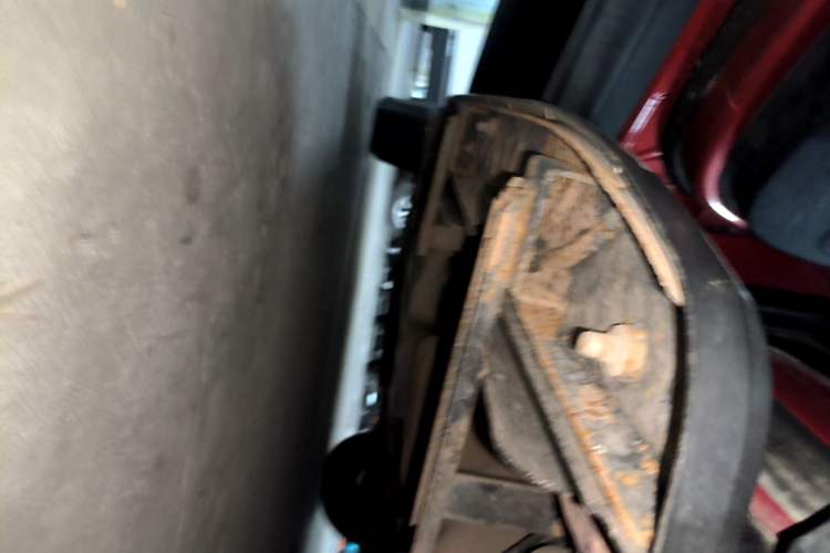 Used BYD Song Pro 2019 1.5T Automatic Prestige Model Left Side Sill