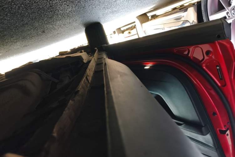 Used BYD Song Pro 2019 1.5T Automatic Elite Edition Left Side Sill