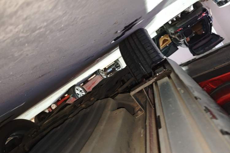 Used BYD Song Pro 2019 1.5T Automatic Luxury Model Left Side Sill