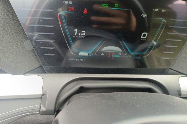 Used BYD Song Pro 2019 1.5T Automatic Luxury Model Odometer Close Up