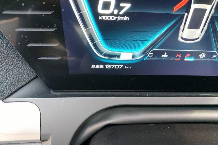 Used BYD Song Pro 2019 1.5T Automatic Elite Edition Odometer Close Up